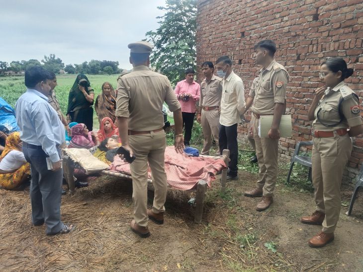 The dead body of a married woman was found on a cot in Etah