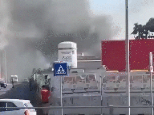 Rome Gas Depot Explosion: 21 Injured in Massive Blast | Italy News | इटली की राजधानी रोम के गैस डिपो में भीषण ब्लास्ट: 21 घायल; आसमान में धुएं का गुबार छाया, 300 मीटर दूर तक मलबा बिखरा