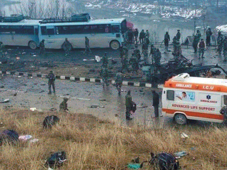 Terrorist Attack Funding; Amazon PayPal | FATF E-Commerce | पुलवामा अटैक के लिए विस्फोटक अमेजन से खरीदा गया: FATF की रिपोर्ट; गोरखनाथ मंदिर पर हमला करने वाले आतंकी को PayPal से पेमेंट हुआ