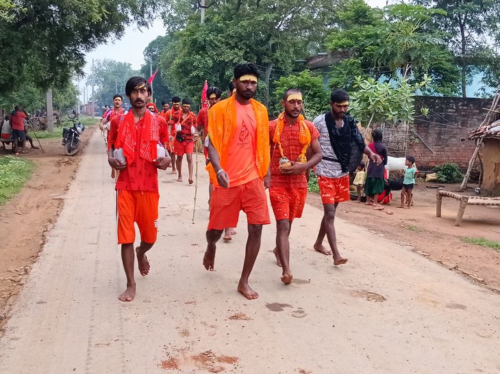 Jal Abhishek at Shivdwar on the first Monday of Shravan