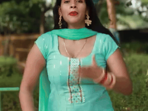 हरियाणवी डांसर के पति ने VIDEO जारी किया:कहा- थाने में मुझे और मेरे भाई को पीटा; सपना कह चुकीं- SHO के कहने पर थप्पड़ मारे- INA NEWS