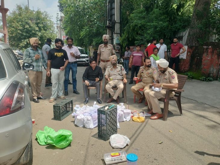 International Drug Smuggler Arrested ; NTF Action Against Drugs | Amritsar | अमृतसर में 80 करोड़ की हेरोइन जब्त: युवक गिरफ्तार, ड्रोन से पाकिस्तान से आई थी खेप, अंतरराष्ट्रीय नेटवर्क की जांच में जुटी NTF – Amritsar News