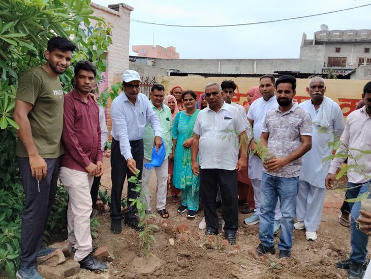 Hisar-Hansi-Ramayan-village-tree-plantation-drive-begins-update