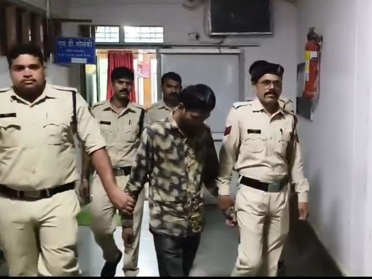Mother was beaten with a rod and then strangled with a sari | मां के हत्यारे बेटे को फांसी की सजा: कोर्ट ने कहा- जिसने अनाथाश्रम से गोद लेकर बड़ा किया, उसकी हत्या आपराधिक ही नहीं, अमानवीय भी – Sheopur News