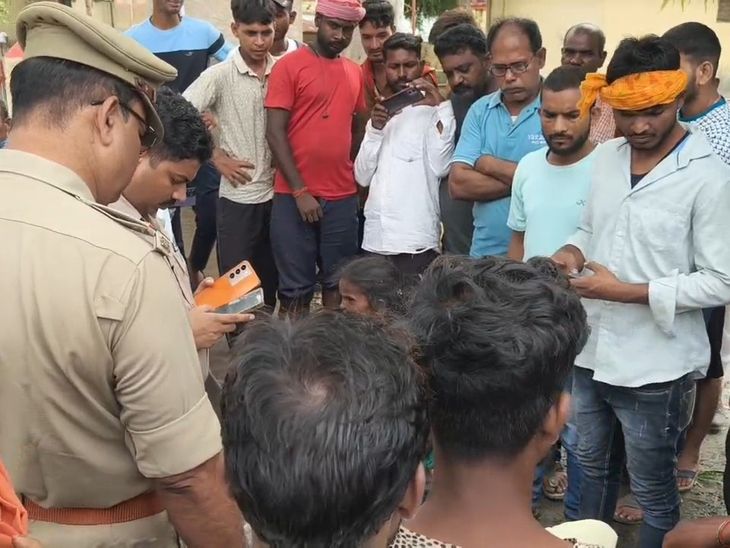 Ruckus at the police station after the death of a 75-year-old man