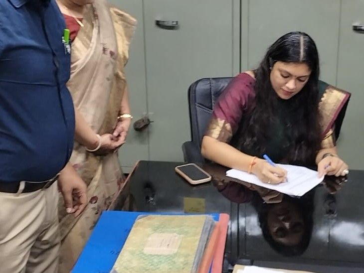 Medha Rupam took charge as District Magistrate of Gautam Buddha Nagar