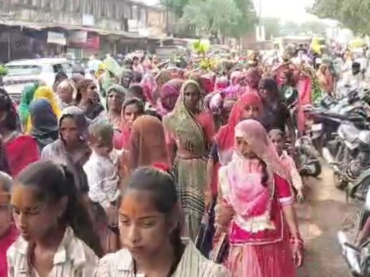 15 km long Kalash Yatra started from Deoli Piplon