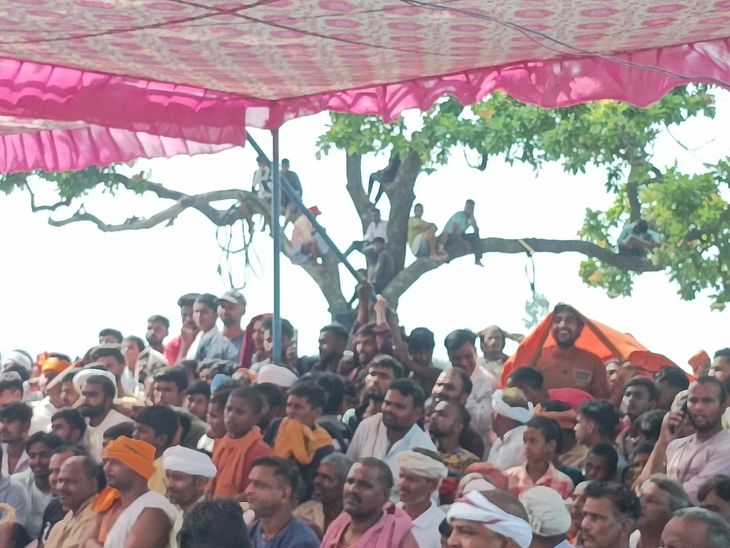 Birha competition between UP and Bihar in Dildarnagar