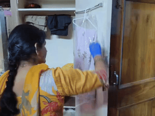 कैथल में मकान से कैश और गहने चोरी:दिल्ली गया था परिवार, दरवाजे का ताला टूटा मिला; लैपटॉप समेत कीमती सामान भी ले गए- INA NEWS