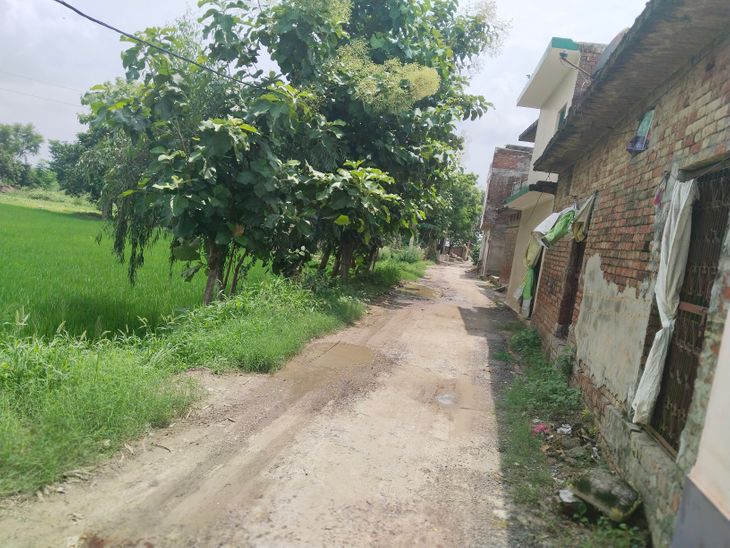 The road connecting the block headquarters in Rakhuna became a pond