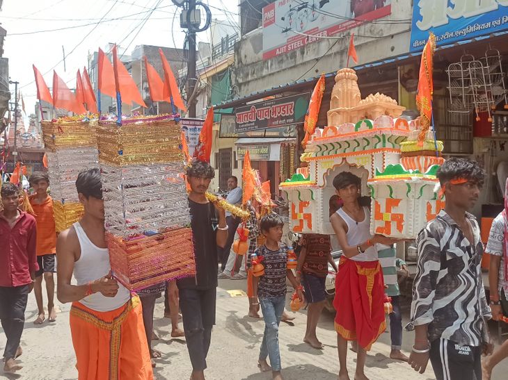 3000 youth participated in the Kanwar Yatra of Manawar and Gandhwani