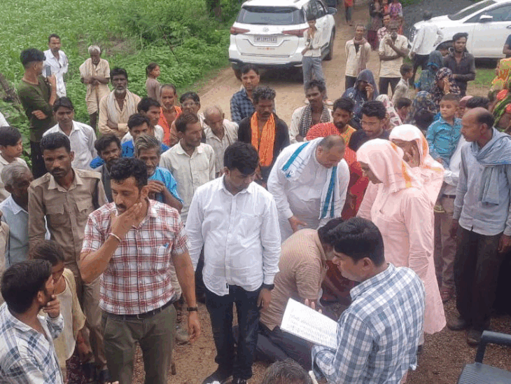 अशोकनगर में भारी बारिश से प्रभावति परिवारों को मिली राहत:  चार तहसीलों में 129 परिवारों को प्रशासन ने बांटी खाद्यान्न सामग्री – Ashoknagar News