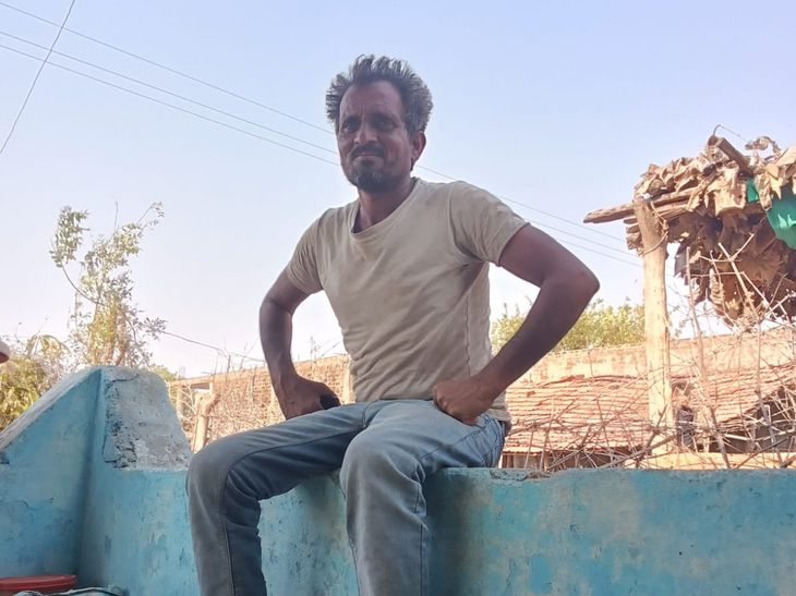 खंडवा में कर्ज में फंसे किसान ने खाया जहर, मौत:  तीन बेटियों की शादी में लिए थे पैसे; खेती में घाटा हुआ तो मजदूरी करता था – Khandwa News