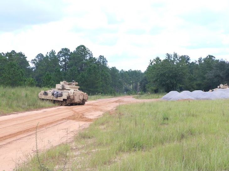 Attack on military base in Georgia state in America | अमेरिका में जॉर्जिया राज्य के मिलिट्री बेस पर हमला: हमलावर ने 5 सैनिकों को गोली मारी; हमले वाली जगह सीज की गई