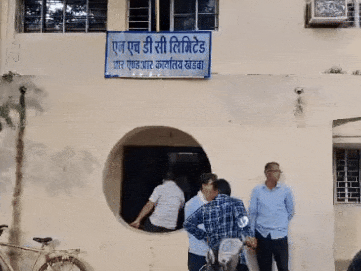 खंडवा कोर्ट के आदेश पर NHDC की संपत्ति कुर्क:  इंदिरा सागर डूब प्रभावितों को अवॉर्ड की राशि न देने पर कार्रवाई; इलेक्ट्रॉनिक सामग्री जब्त – Khandwa News