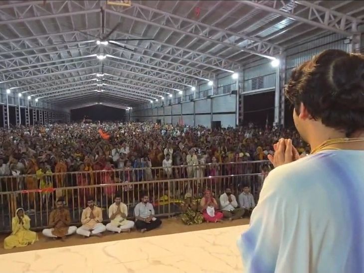 प्रेमानंद बाबा का विरोध करने वालों को ‘पेट की बीमारी’:  छतरपुर में पं. धीरेंद्र शास्त्री बोले- देश में सत्य बोलना बहुत कठिन – Chhatarpur (MP) News