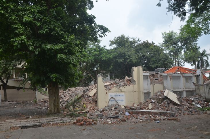माधवनगर अस्पताल में बनने जा रहे 100 बेड के नए भवन के लिए पुराना निर्माण तोड़ना किया शुरू – Ujjain News