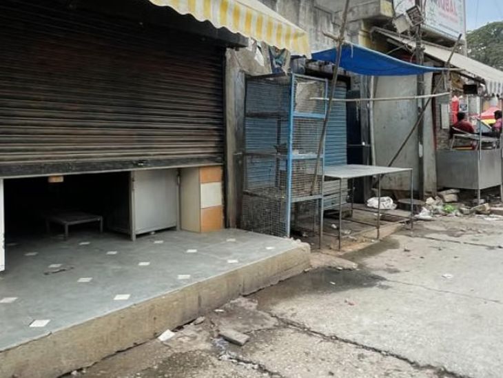 Meat ban orders on Independence Day spark political row | महाराष्ट्र-तेलंगाना में 15-अगस्त पर मीट दुकानें बंद रखने का फैसला: ओवैसी बोले- स्वतंत्रत दिवस से नॉनवेज का क्या संबंध, आदित्य ठाकरे ने कहा- ये हमारी चॉइस है