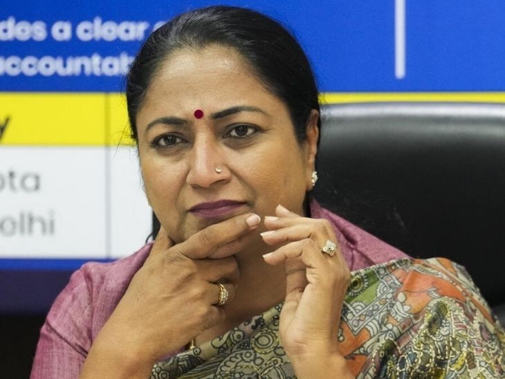 दिल्ली की मुख्यमंत्री रेखा गुप्ता पर हमला, सिर में चोट:CM हाउस में जनसुनवाई में आया था आरोपी; कांग्रेस बोली- महिलाओं की सुरक्षा उजागर हुई- INA NEWS