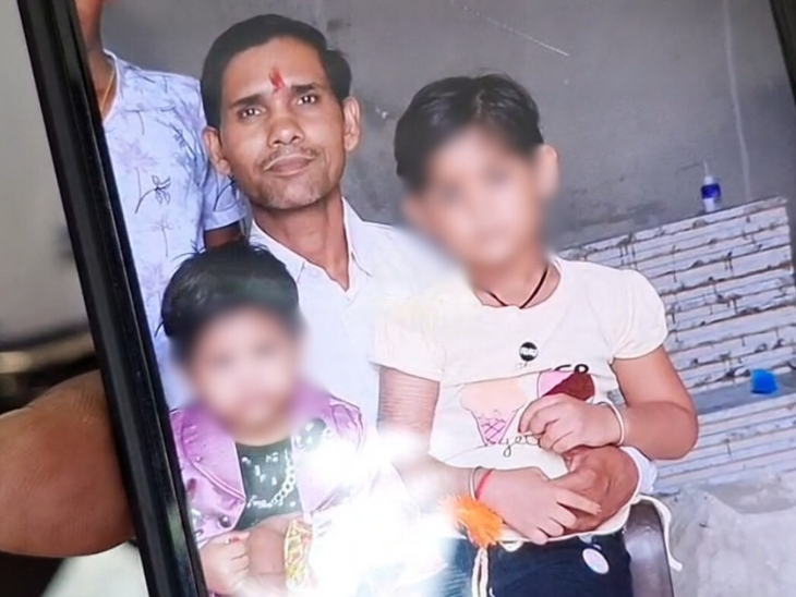 फरीदाबाद में दो बच्चों के पिता की मौत:बाइक से दिल्ली जा रहे थे, गाड़ी ने मारी टक्कर; मौके पर ही अकाउंटेंट ने दम तोड़ा- INA NEWS