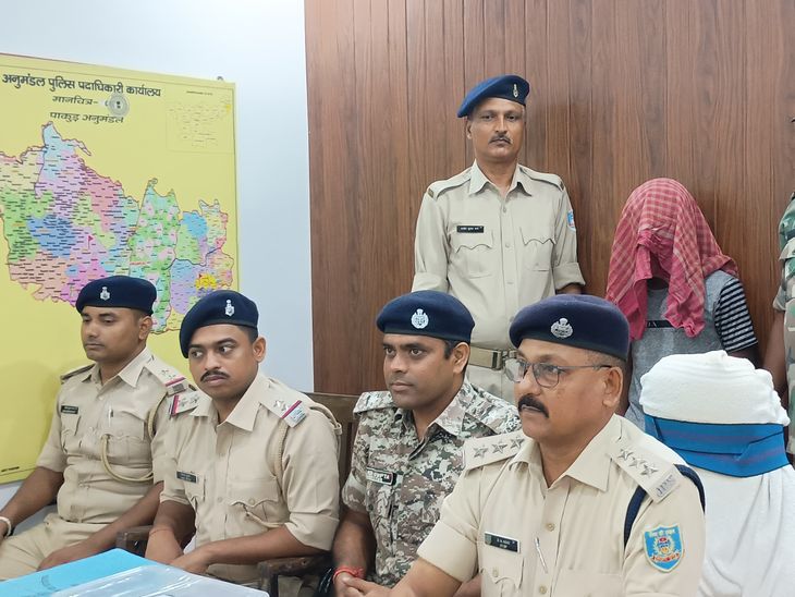 पाकुड़ में ज्वेलरी शॉप से चोरी का खुलासा:  कारीगर ने ही चुराए थे चांदी और मोबाइल, दो दिन पहले ही नौकरी पर रखा था – Pakur News