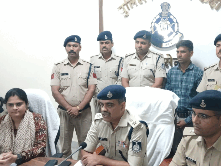 रायसेन में हाईवे लूटकांड का आरोपी गिरफ्तार:  जंगल से पकड़ा गया; गैंग के पांच साथी अब भी फरार – Raisen News