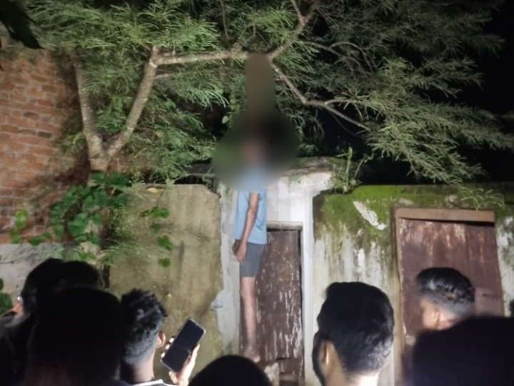 पत्नी नहीं बनाई अंडे की सब्जी,पति ने लगाई फांसी:  धमतरी में शराब पीकर घर पहुंचा था,तीज का व्रत रखने की बात कहकर किया था मना – Chhattisgarh News