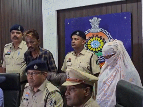‘काम हो गया…’कहकर लौटा बॉयफ्रेंड,पत्नी ने पति की हत्या करवाई:  25 साल पुराने इश्क में आड़े आ रहा था,नशे में धुत करके पत्थर से कुचला सिर – Chhattisgarh News