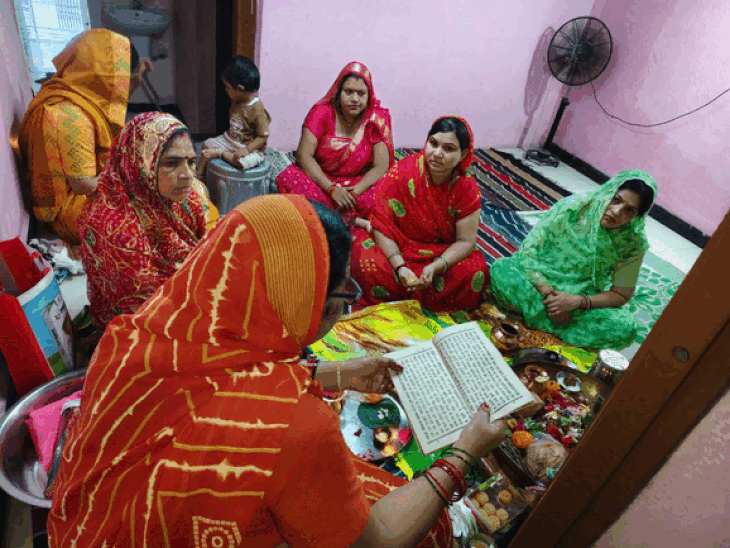 Women kept fast on Rishi Panchami in Harda: Worshiped Sapta Rishis and ...