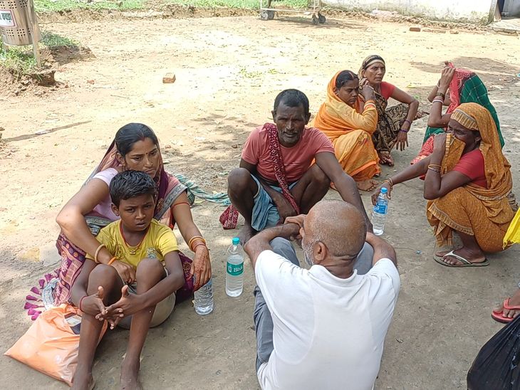 सोते समय 9 साल की बच्ची को सांप ने काटा:  लखीसराय में इलाज के दौरान मौत, जागरूकता शिविर लगाने की मांग – Lakhisarai News