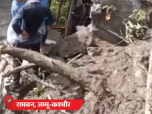 पंजाब-1000 से ज्यादा गांवों में बाढ़, 8 की मौत:जम्मू-कश्मीर में लैंडस्लाइड-बादल फटने से 11 की जान गई; हिमाचल में मणिमहेश यात्रा रोकी- INA NEWS