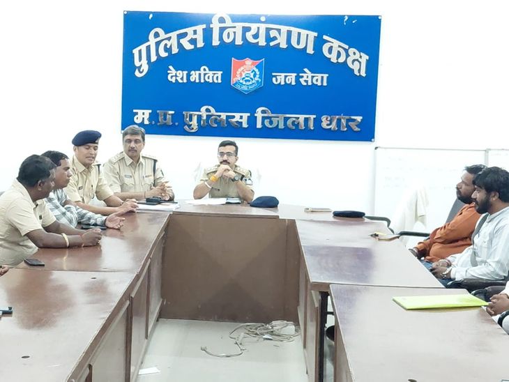 अनंत चतुर्दशी की झांकियों में डीजे पर प्रतिबंध:  धार में झांकी-अखाड़ा पदाधिकारियों के साथ प्रशासन की बैठक; तीन मिनट में पहुंचेगी पुलिस – Dhar News