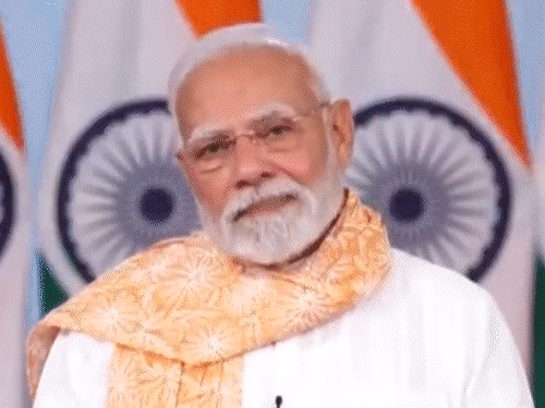 मां का अपमान: क्या हुआ? PM मोदी की भावुक प्रतिक्रिया, राष्ट्रीय राजनीति में हलचल Modi Addresses Nation; Emotional Response news image