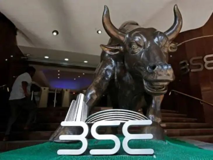 GST कटौती से शेयर बाजार में उछाल: सेंसेक्स 80,718 पर, निफ्टी 24,734 पर! Stock Market Surges Gst Cut Announcement news image