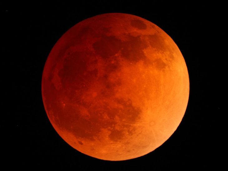 Today is the last lunar eclipse of the year in India | भारत में आज साल का आखिरी चंद्र ग्रहण: 82 मिनट तक नजर आएगा ब्लड मून; देशभर में कहीं से भी देखा जा सकेगा
