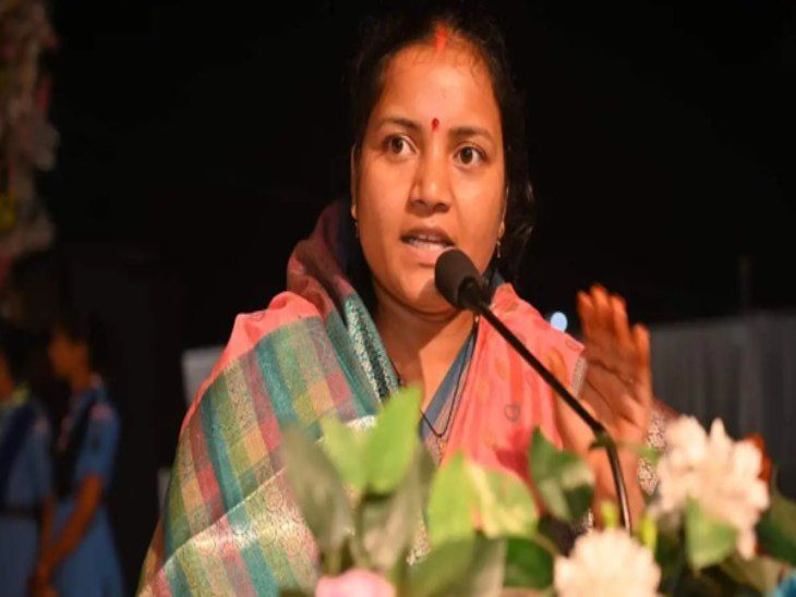AAP worker arrested for threatening minister Laxmi Rajwade in surajpur