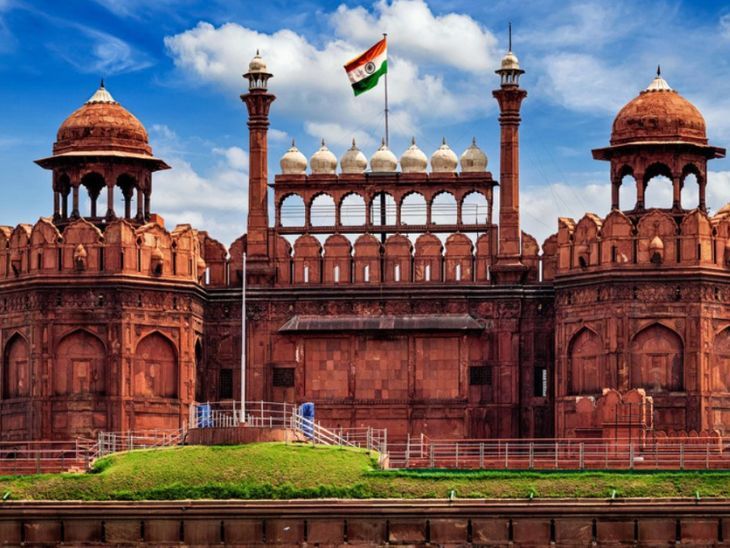Kalash worth ₹1 crore stolen from Delhi’s Red Fort | दिल्ली के लाल किला से ₹1 करोड़ का कलश चोरी: 760gm सोने पर हीरे-पन्ने जड़े थे; जैन समारोह की घटना, लोकसभा स्पीकर भी आए थे