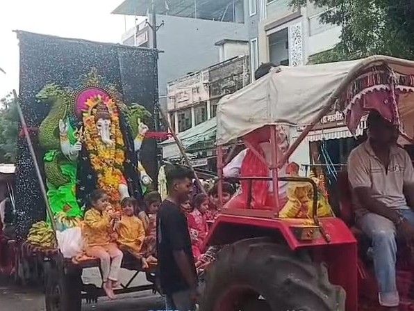 Ganpati immersion started in Garoth, procession took place on Anant ...