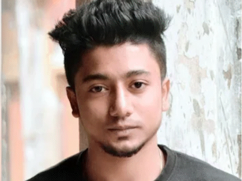 Kolkata Birthday Party Gang Rape Case; Deep Chandan Malik | Regent Park | कोलकाता में जन्मदिन पर 20 साल की महिला का रेप: दो दोस्तों ने पार्टी करने के बहाने घर पर बुलाया; घटना के बाद हुए फरार
