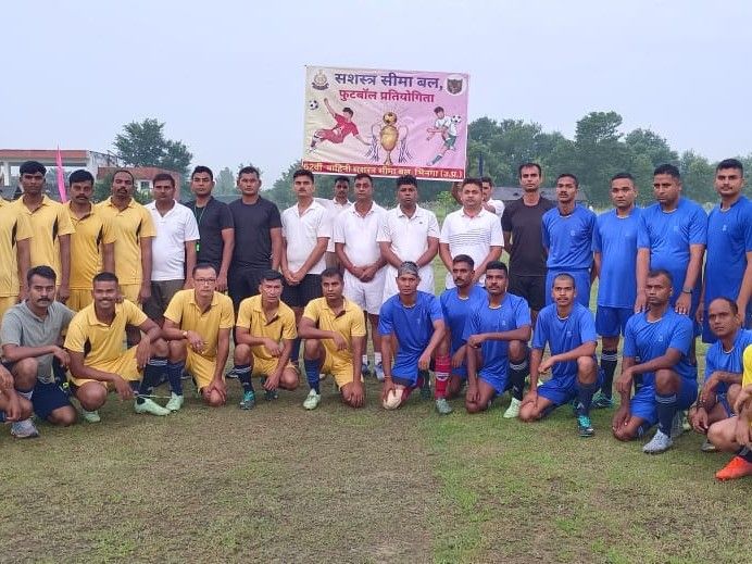 Exciting match in SSB's inter-corps football competition | SSB की अंतर ...