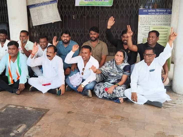 नगर निगम में नेता प्रतिपक्ष का कमरा विवाद:  तीसरी मंजिल के कमरे से नाराज भरत कश्यप मेन गेट पर बैठेंगे, मेयर बोलीं- सेवा भावना जरूरी – Bilaspur (Chhattisgarh) News