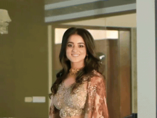 Ambala gave the fourth actress to Bollywood|divita juneja|businessman sandeep juneja| Haryana | हरियाणा की एक और एक्ट्रेस का बॉलीवुड में डेब्यू: परिणीति चोपड़ा, जूही के बाद अंबाला की दिविता की मूवी रिलीज; पिता बड़े बिजनेसमैन – Ambala News