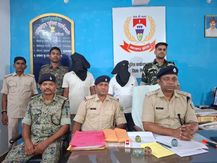 सरिया में 6 लाख की चोरी का खुलासा:  4 आरोपी गिरफ्तार, बिहार-झारखंड के अपराधियों का नेटवर्क; 2 अभी भी फरार – Giridih News