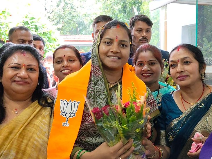 Minister Laxmi Rajwade inspected the Sakhi Center