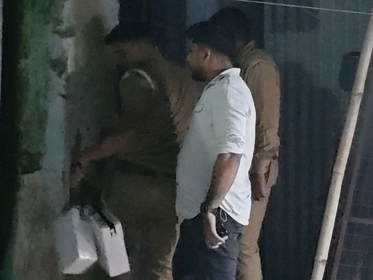 Police made a plan and freed the child from captivity.