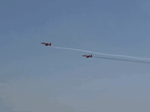 hisar-surya-kiran-air-show-indian-air-force | हिसार में आज सूर्य किरण एयर शो: 9 विमान एक साथ उड़ेंगे, 13 पायलटों की टीम दिखाएगी हैरतअंगेज करतब, फ्री एंट्री, CM भी आएंगे – Hisar News