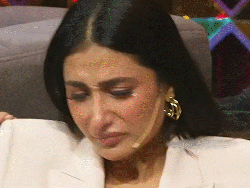 Dhanashree Verma CRIED AFTER her personal life is ridiculed in show rise and fall, decide to quit | धनश्री वर्मा की निजी जिंदगी का उड़ा मजाक: फूट-फूटकर रोईं, शो छोड़ने पर अड़ीं, अहाना कुमरा ने युजवेंद्र से तलाक पर किया था कमेंट