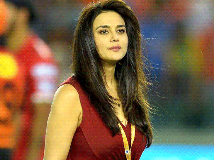 Preity Zinta donated Rs 30 lakh Himachal disaster-affected people | Kings XI Punjab | Shimla Kullu Mandi | प्रीति जिंटा ने हिमाचल आपदा प्रभावितों को दी राहत राशि: किंग्स-XI पंजाब की तरफ से की मदद, आलमाइटी ब्लेसिंग संस्था को ट्रांसफर किए रुपए – Shimla News