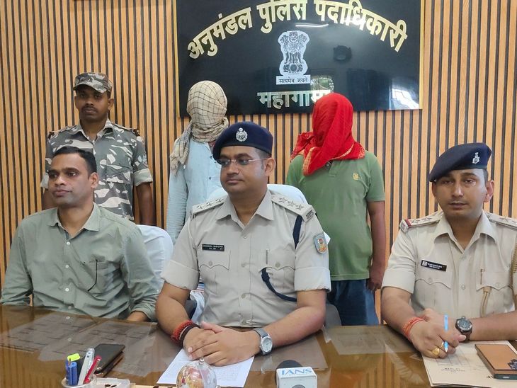 गोड्डा पुलिस ने दो शराब तस्करों को पकड़ा:  50 हजार की अंग्रेजी शराब जब्त, बिहार सप्लाई करने की थी तैयारी – Godda News