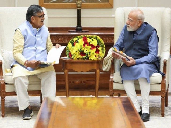 पीएम से दिल्ली में मिले पंजाब के राज्यपाल:एक महीने में दूसरी बार मुलाकात; बाढ़-सीमावर्ती सुरक्षा और गिफ्ट सिटी मॉडल पर बनी स्ट्रेटजी- INA NEWS